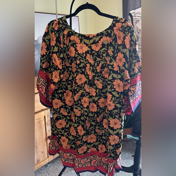 Bohemian Swing Dress with Floral Print With Border Hem and Sleeve - Picture 2 of 11